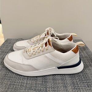 Wolf & Shepard Crossover Victory Sneaker